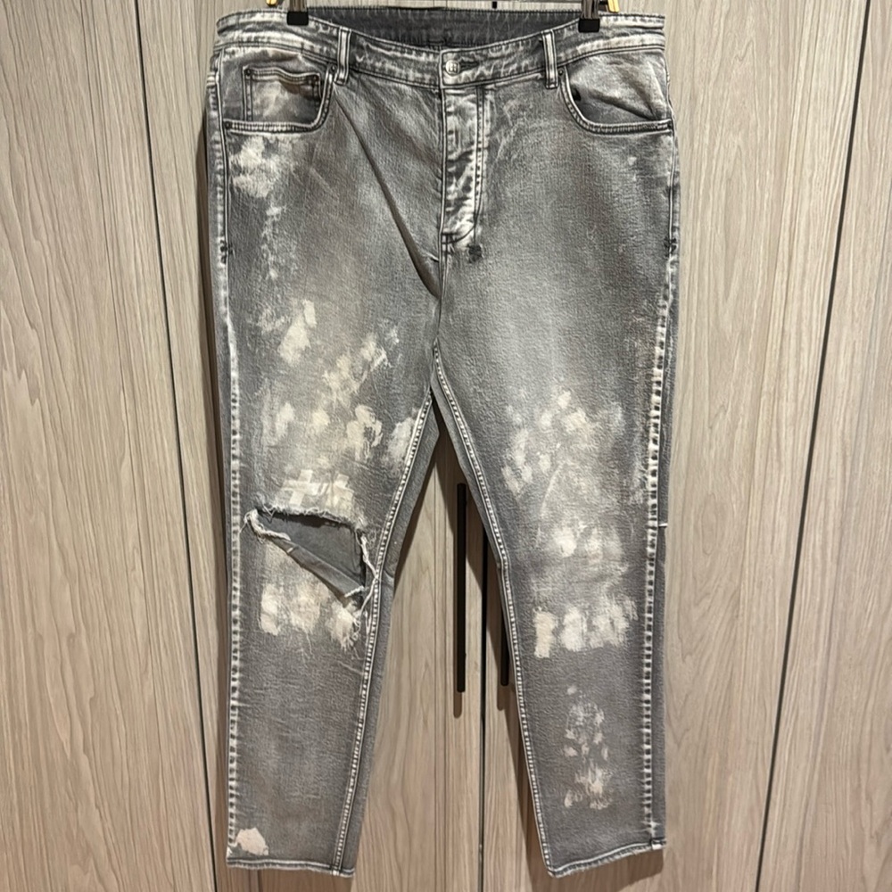 Ripped Jeans